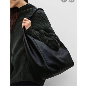 Aritzia Auxiliary Silo hobo bag